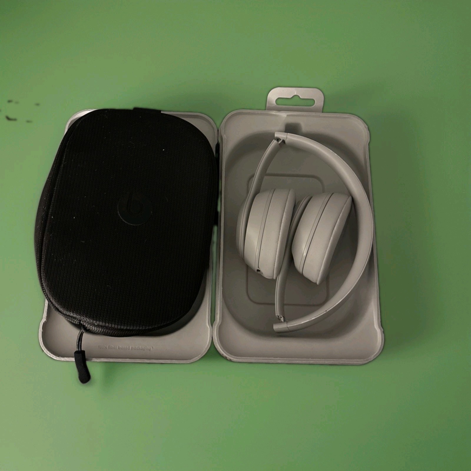 Beats By Dr Dre Solo 4 Headphones Slightly Used Black Color