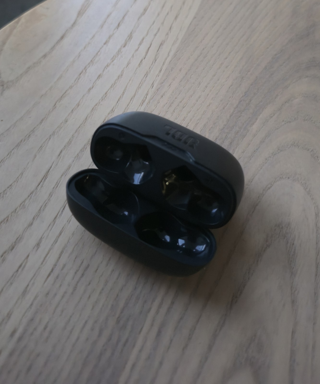 GENUINE JBL Vibe Beam Charging Case – LIKE NEW – CASE ONLY