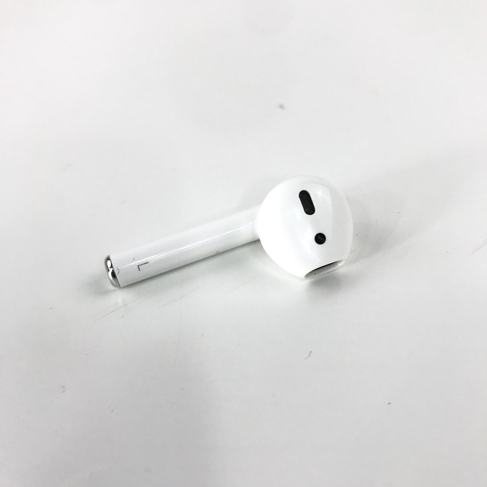 Apple AirPods 1st Gen Left Side Only OEM Replacement AirPod A1722 – No Case