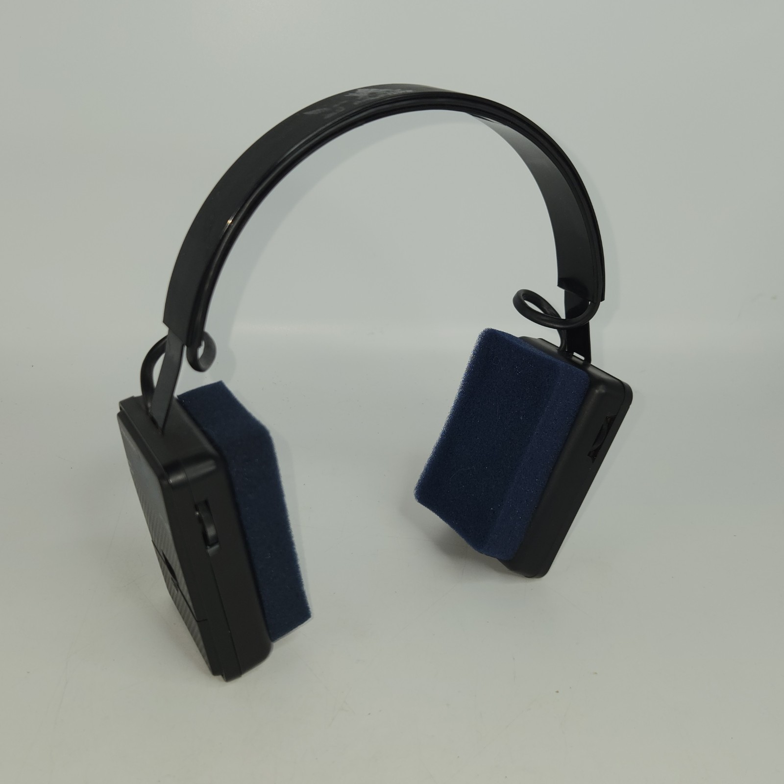 Vtg WORKING Portable Realistic 12-199 AM/FM Stereo Mate Headphone Radio Shack