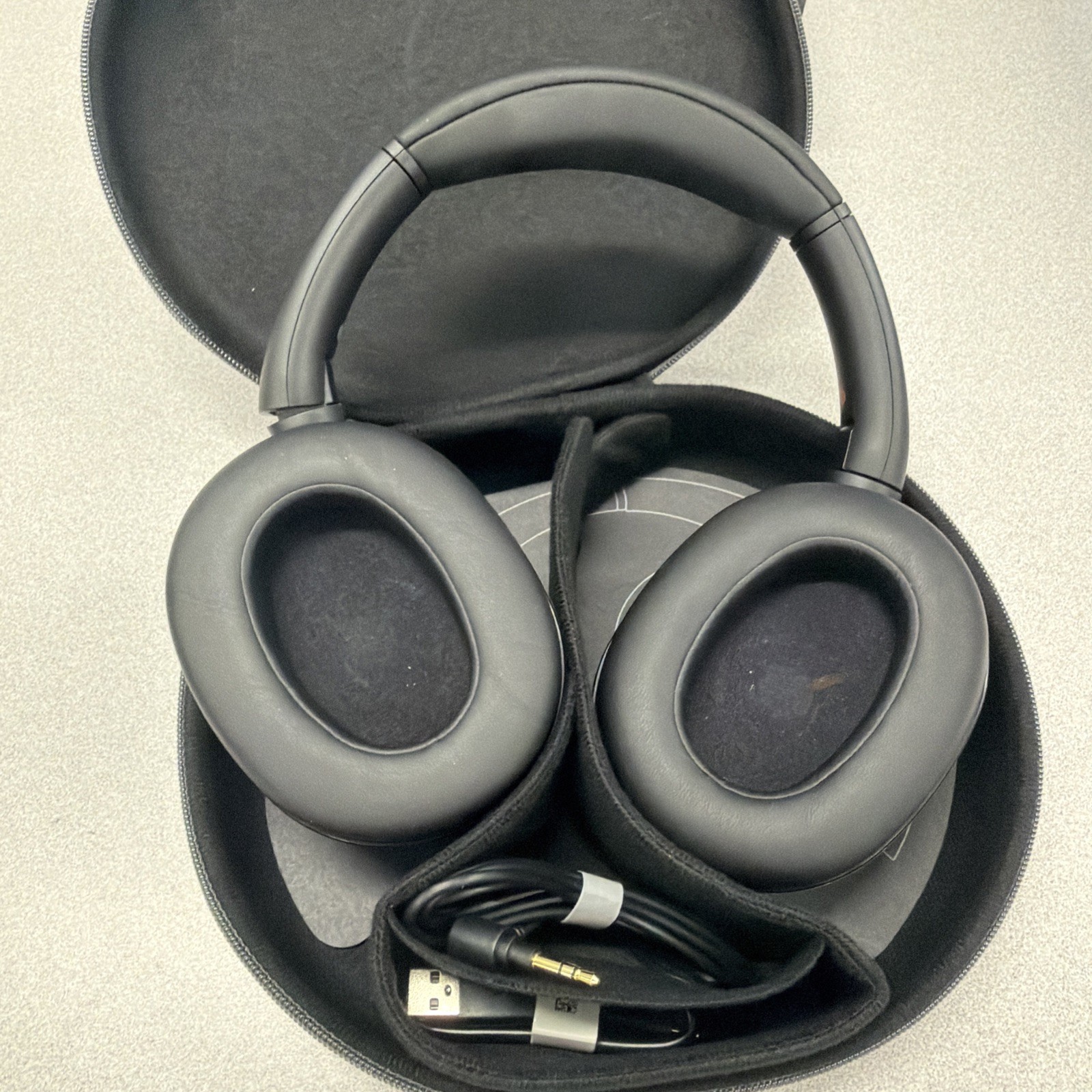 Sony ULT WEAR 900N Wireless Noise Canceling Bluetooth Headphones Black WH-ULT900