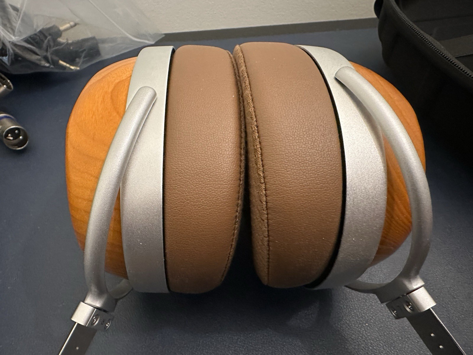 HIFIMAN Audivina Over Ear Headphones
