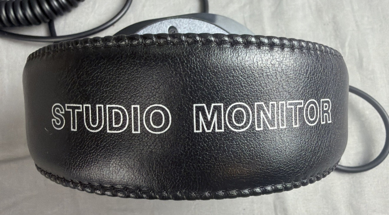 Sony MDR-7506 Professional Dynamic Studio Over Ear Headphones Tested READ