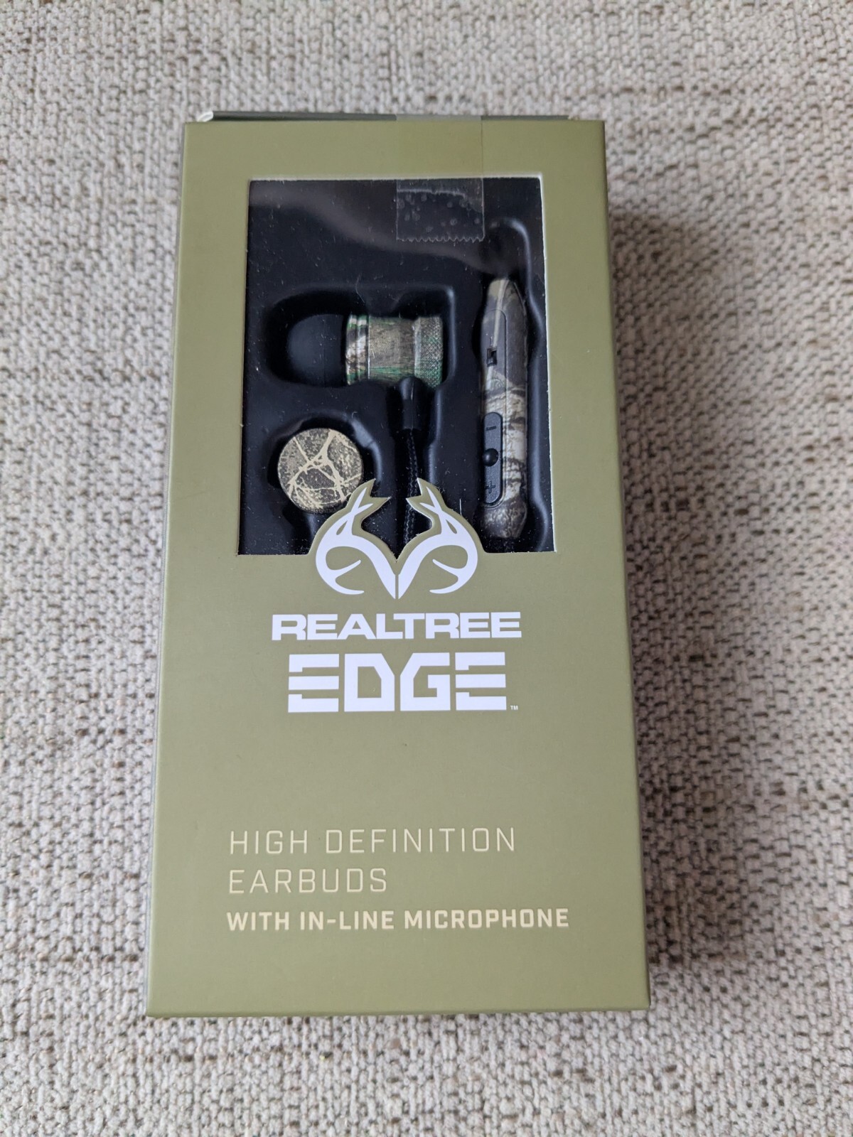 REALTREE EDGE EARBUDS WITH IN-LINE MIC CAMO 3.5MM GOLD PLATED TIP