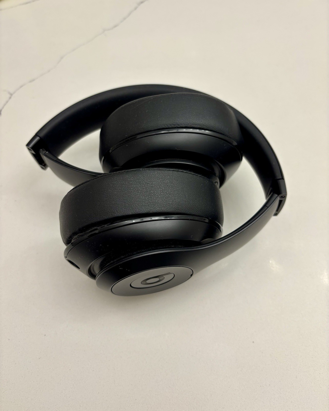 Beats by Dr. Dre Studio3 Over the Ear Wireless Headphones – Black