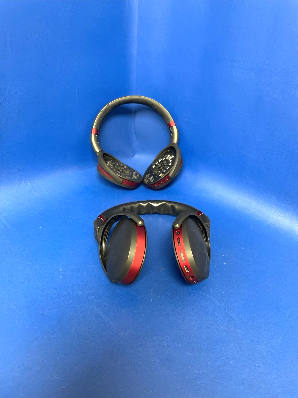 2X SENNHEISER HD 458BT OVER-EAR WIRELESS HEADPHONES -BLACK AND RED**NO EARPADS**