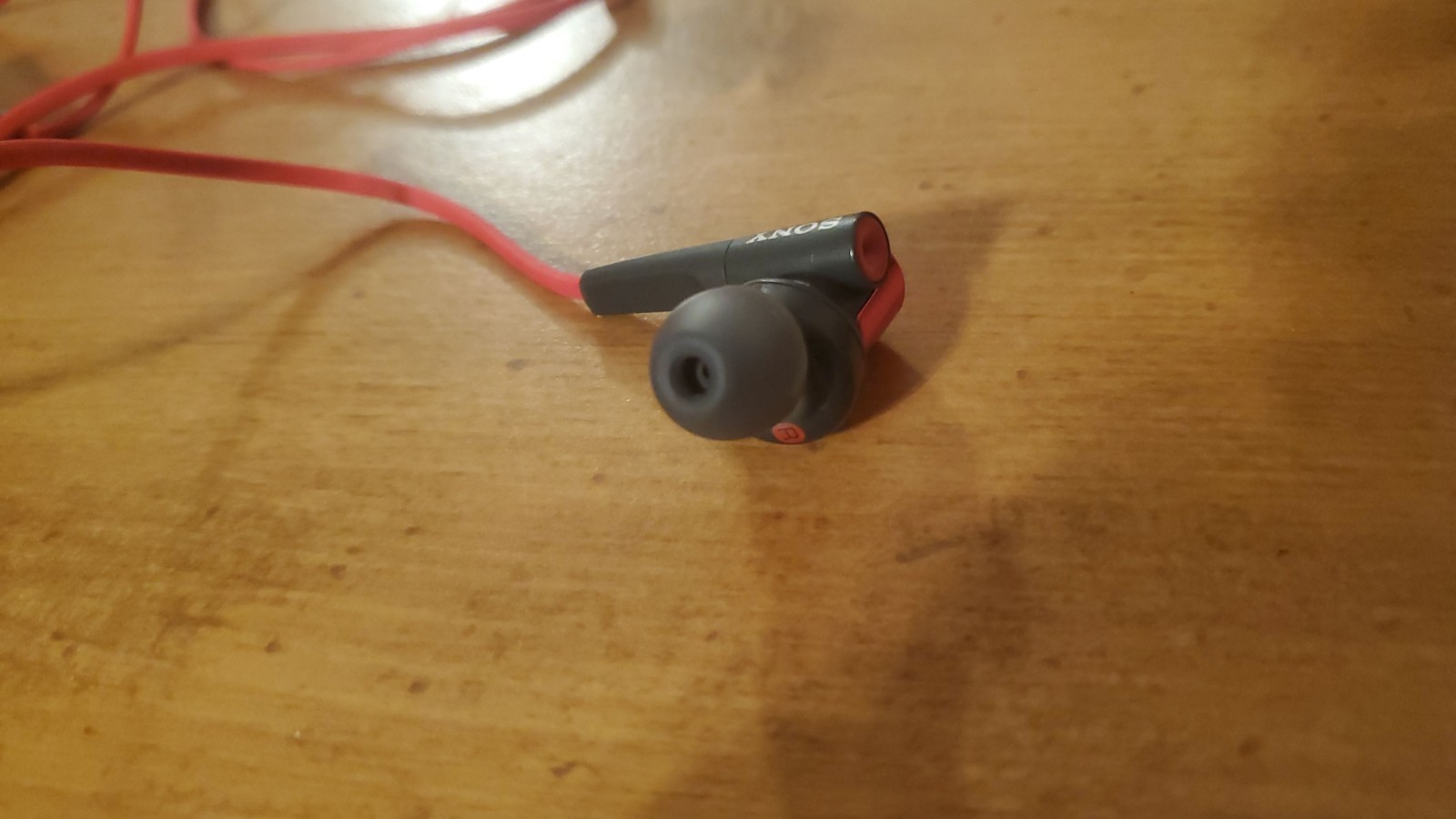 Sony MDR-XB50AP Extra Bass Headphones, Red Color, Excellent Condition