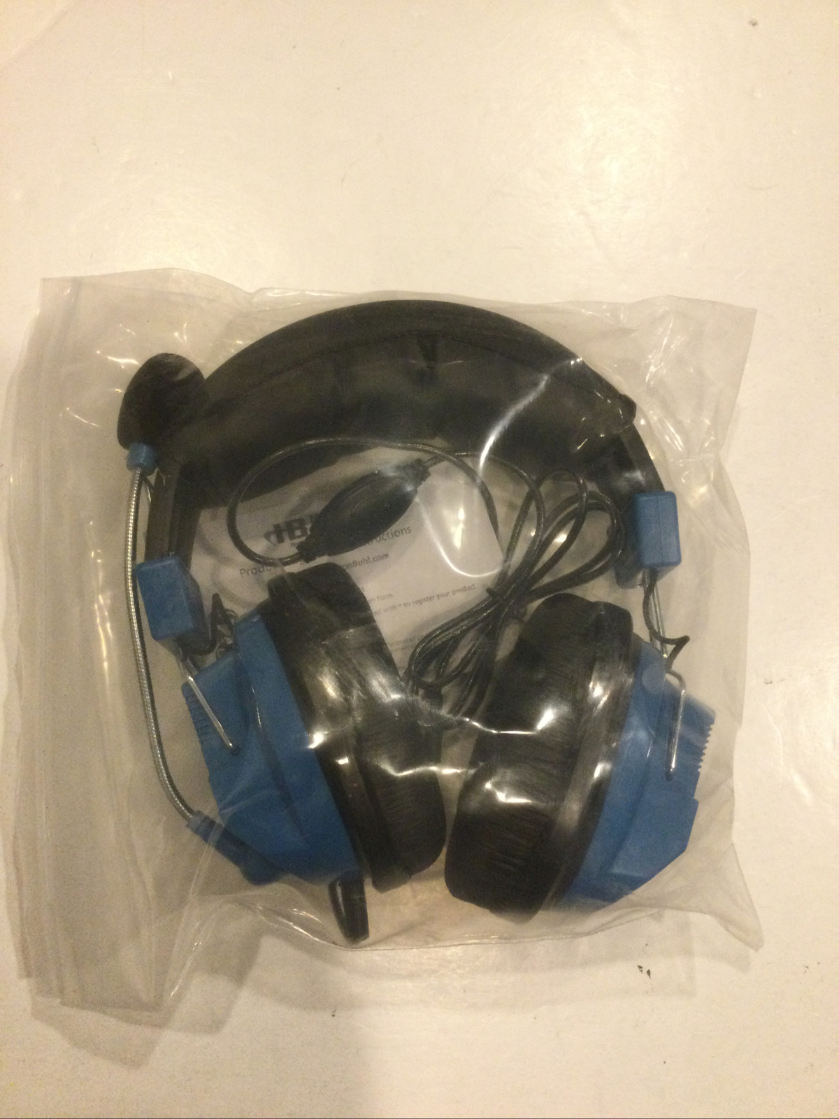 HamiltonBuhl Deluxe Headset with Gooseneck Mic and In-Line Volume Control plu…