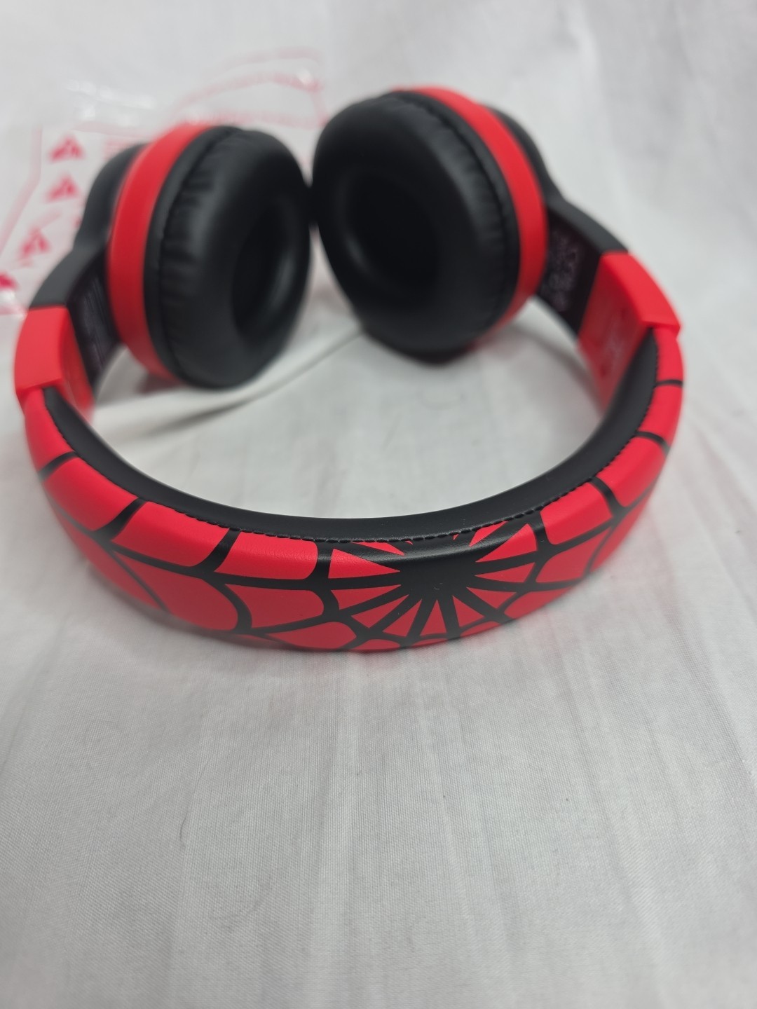 iClever BTH12 Kids Bluetooth Headphones, LED Lights Wireless Kids Spider (AQU)