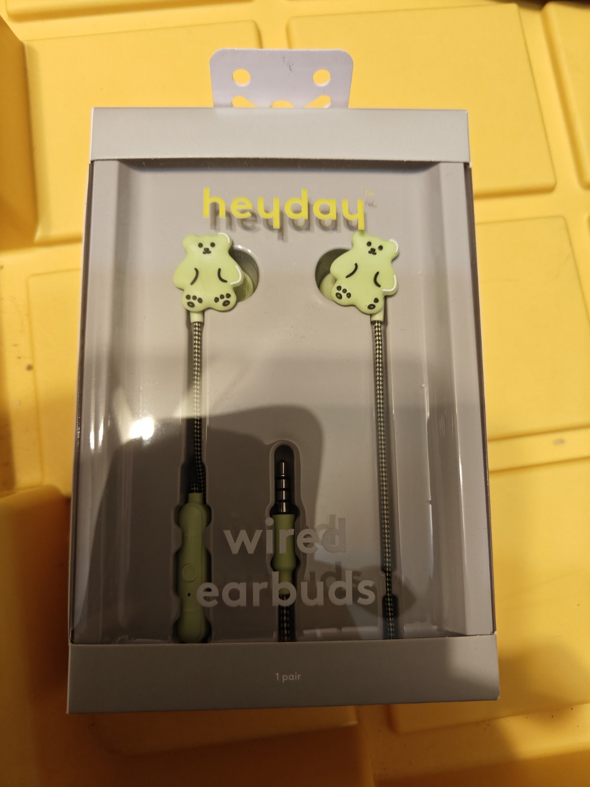 YH4- Lot Of 3 Heyday Wired Earbuds w/ Microphone 3.5mm Aux Jack Headphones