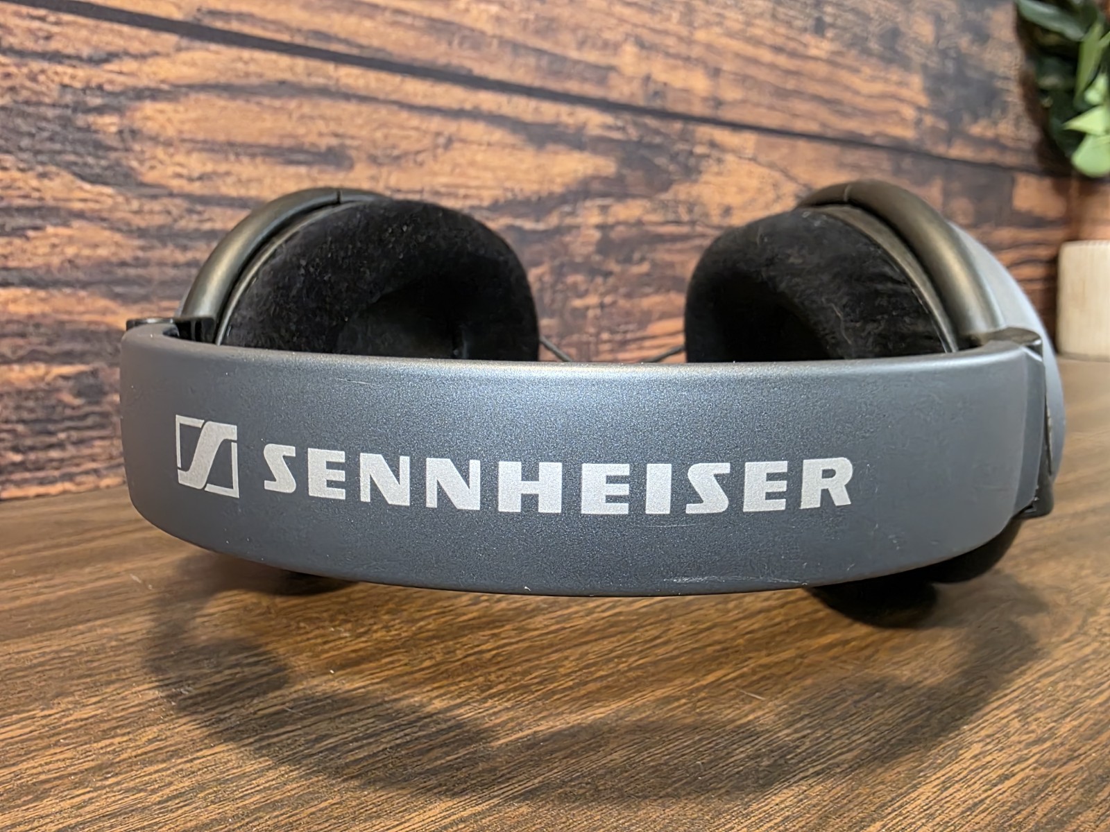 Sennheiser HD 580 Precision HiFi Open Back Wired Headphones, Adjustable Headband