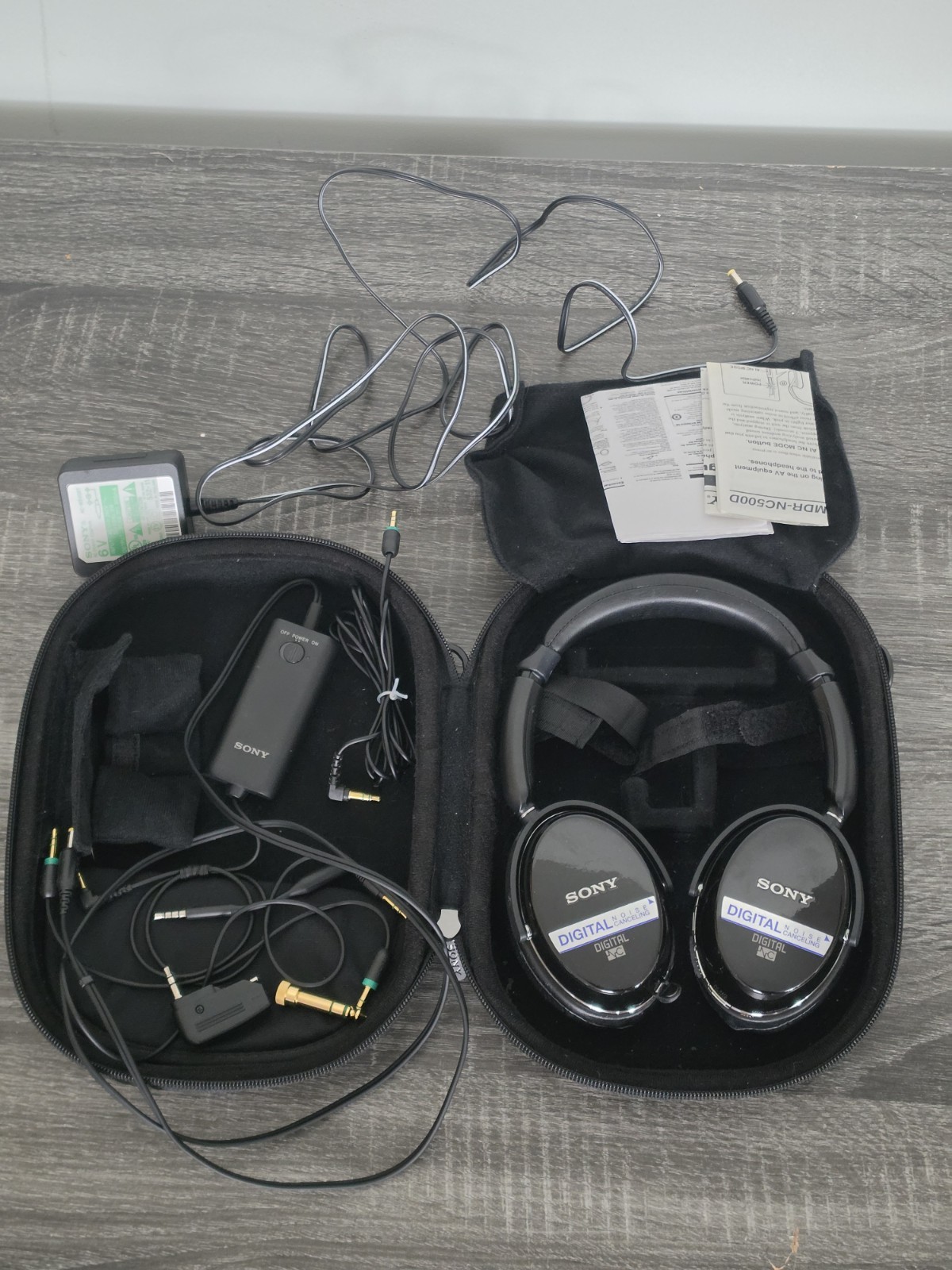Sony MDR-NC500D Digital Noise Canceling Headphone (Black)