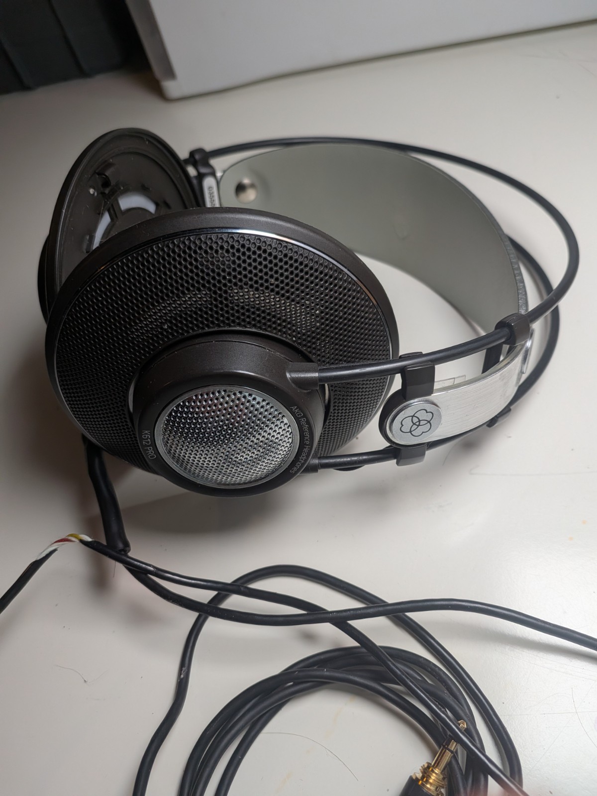 AKG K612 PRO Reference Studio Headphones – Black