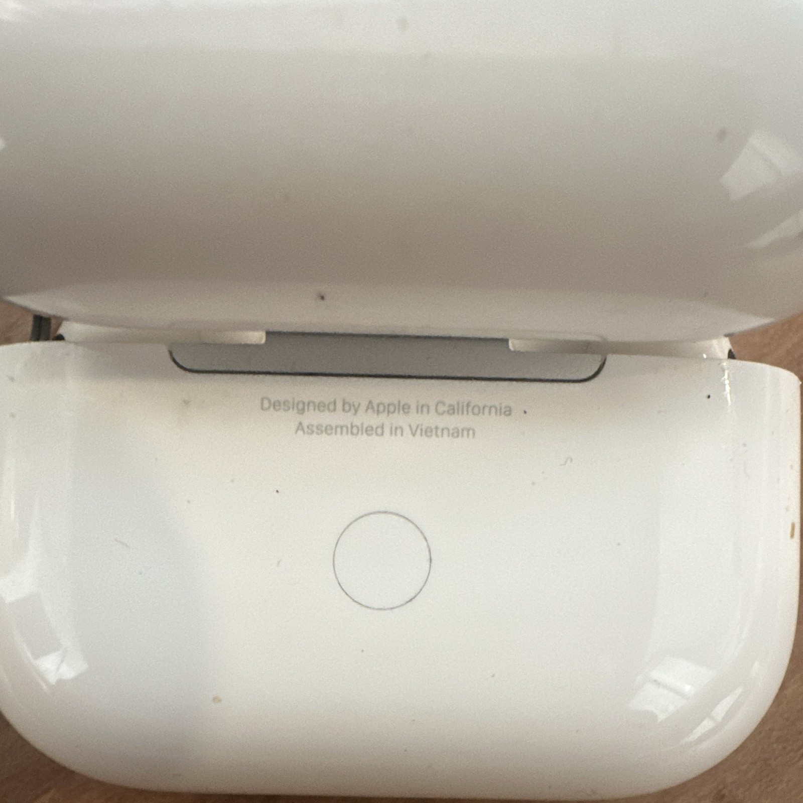 Apple AirPods Pro Wireless Bluetooth Earbuds w/ Charging Case White/Black