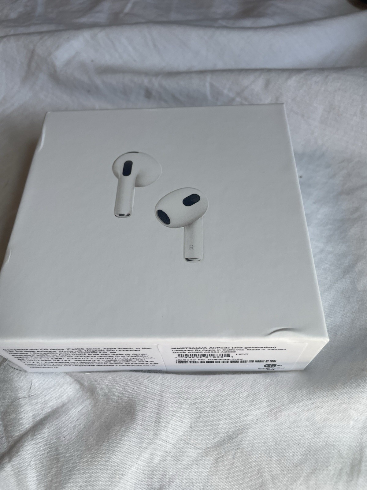 Apple AirPods Pro (2nd Gen) MagSafe Case White ANC Bluetooth In-Ear MME73AM/A