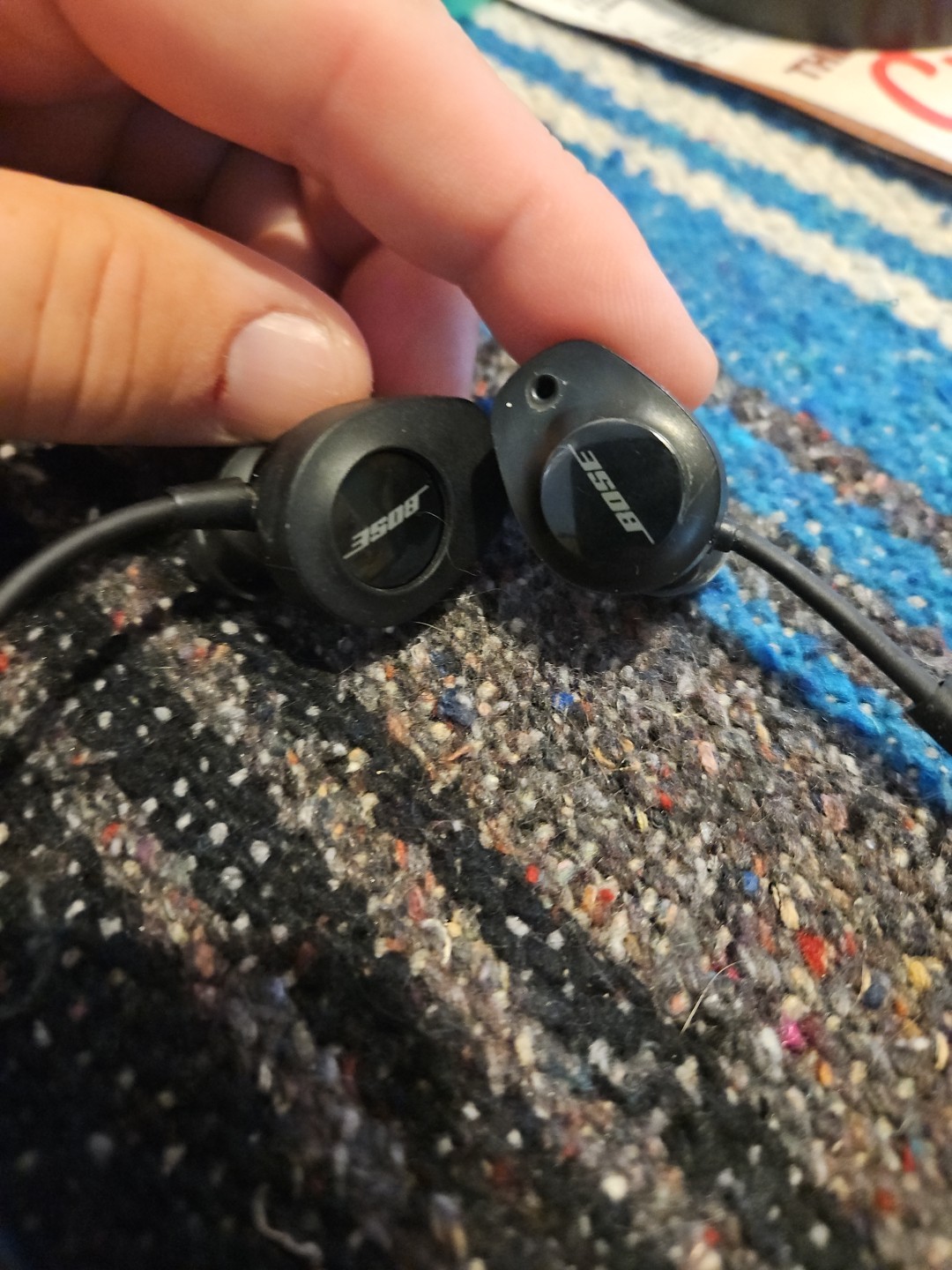 Bose SoundSport In-Ear Wireless Headphones – Black- FOR PARTS