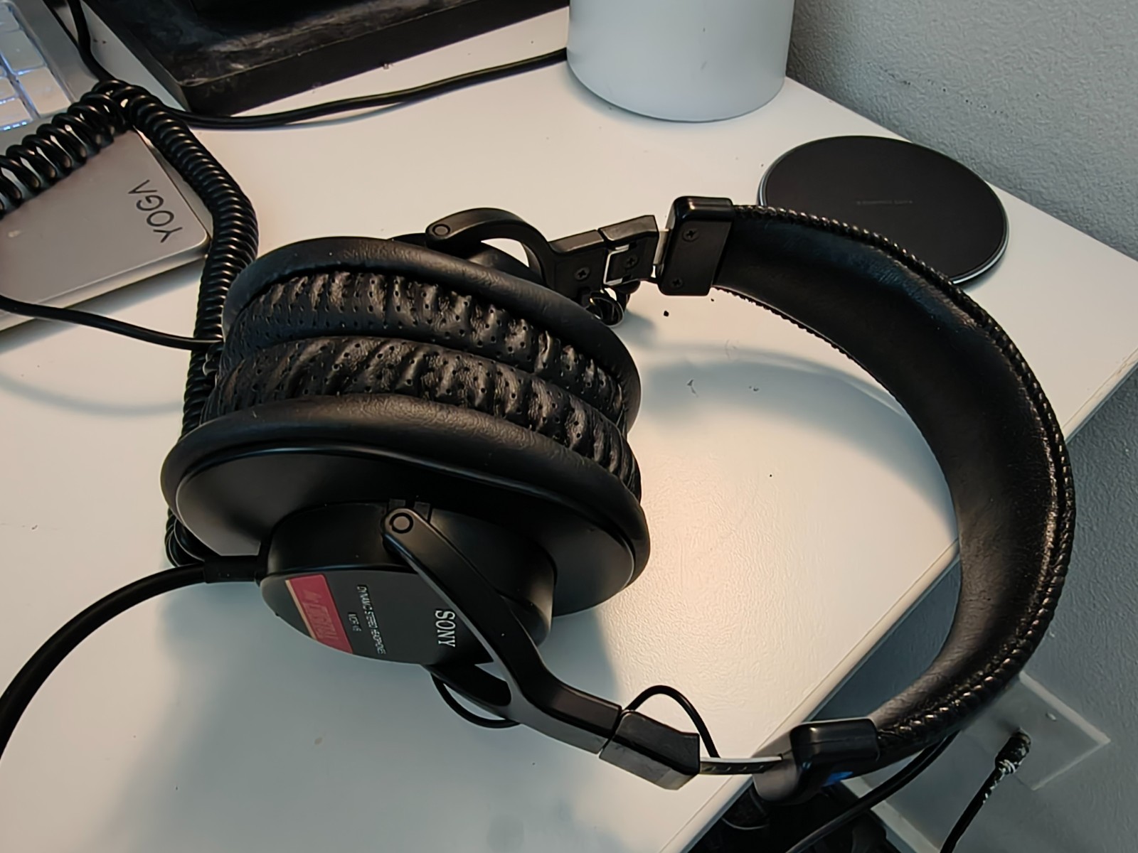 Sony MDR-V6 Over the Ear Headphones – Black