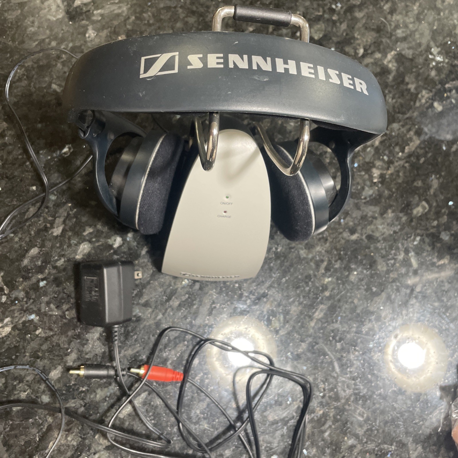 Sennheiser TR 120 Wireless RF 1 Pair Headphones HDR 120 Charging Stand Works