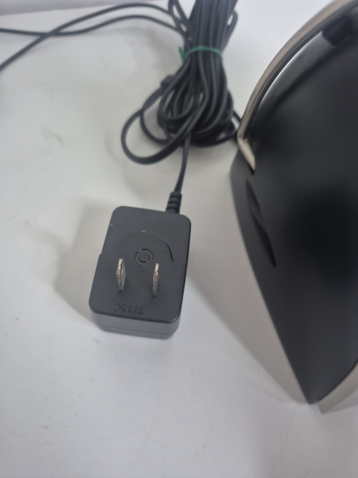 Sennheiser HDR120 Wireless Headphones w/TR120 Wireless Charging Stand Working