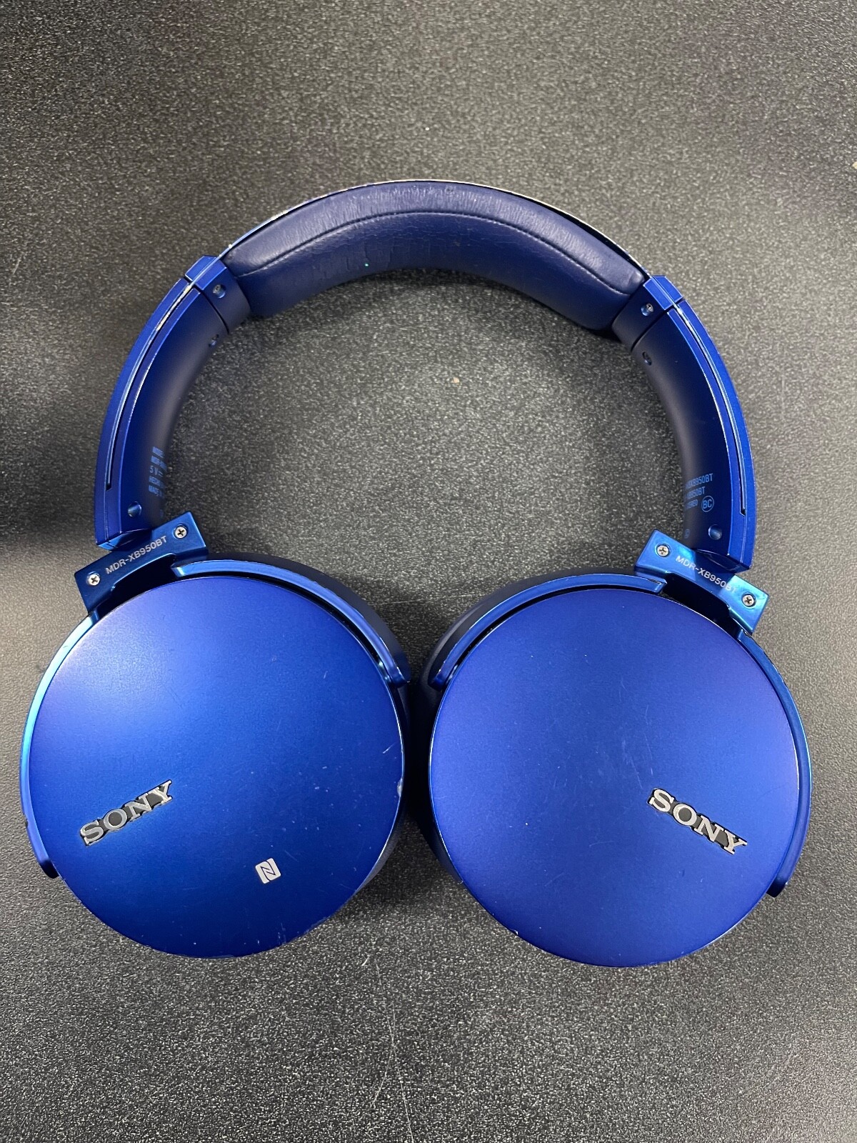 Sony MDRXB950B1 Over the Ear Wireless Headphone – Blue