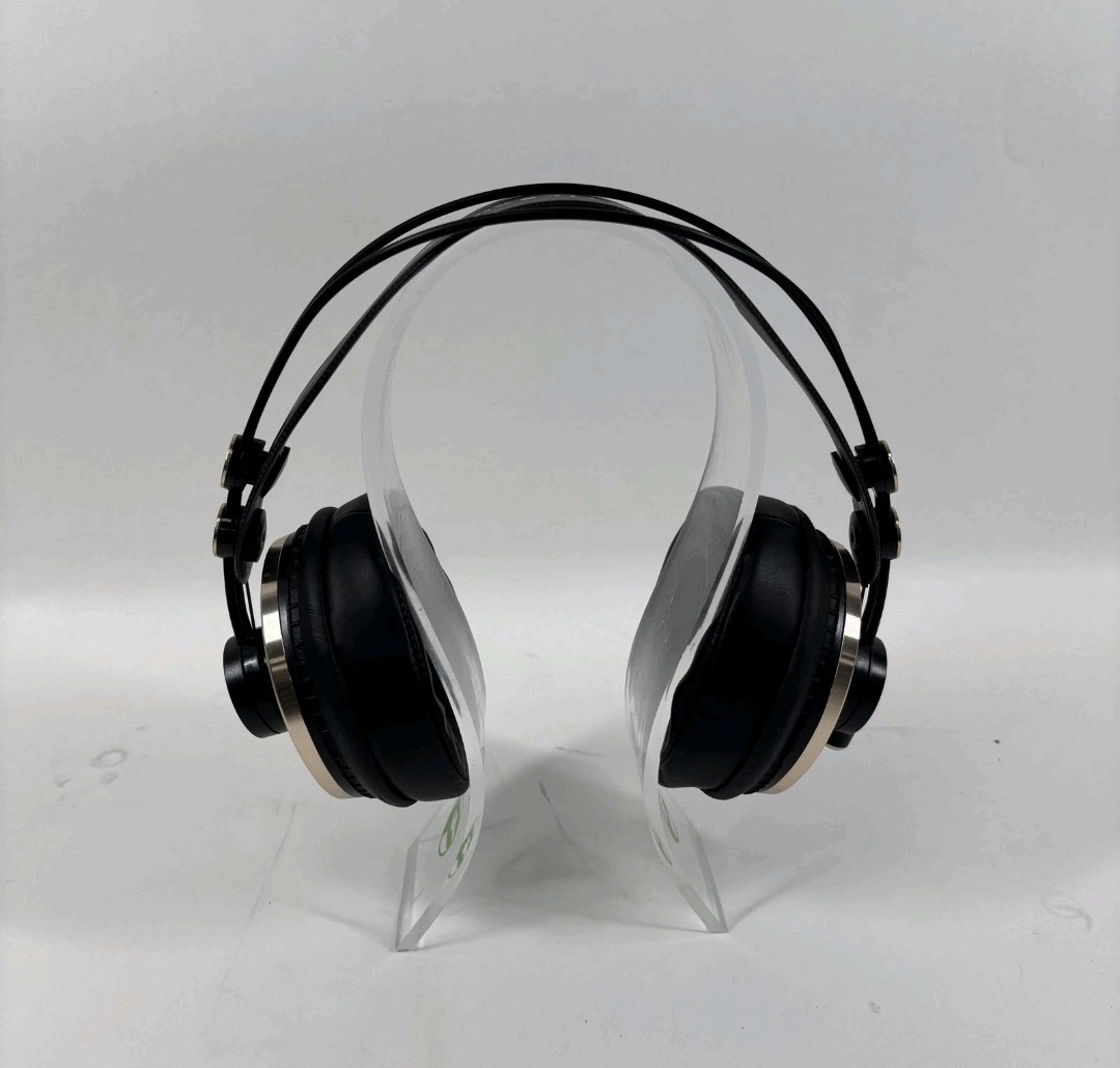 Turnstile Audio Passenger Headphones Monitoring for Podcasting Mixing Studio