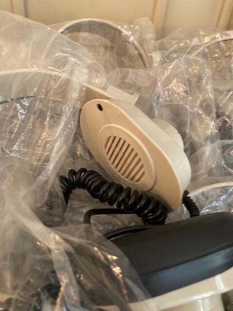 Califone 1218AV-PY Listening Center 3 2924AV-P Headphones Adjustable (8)