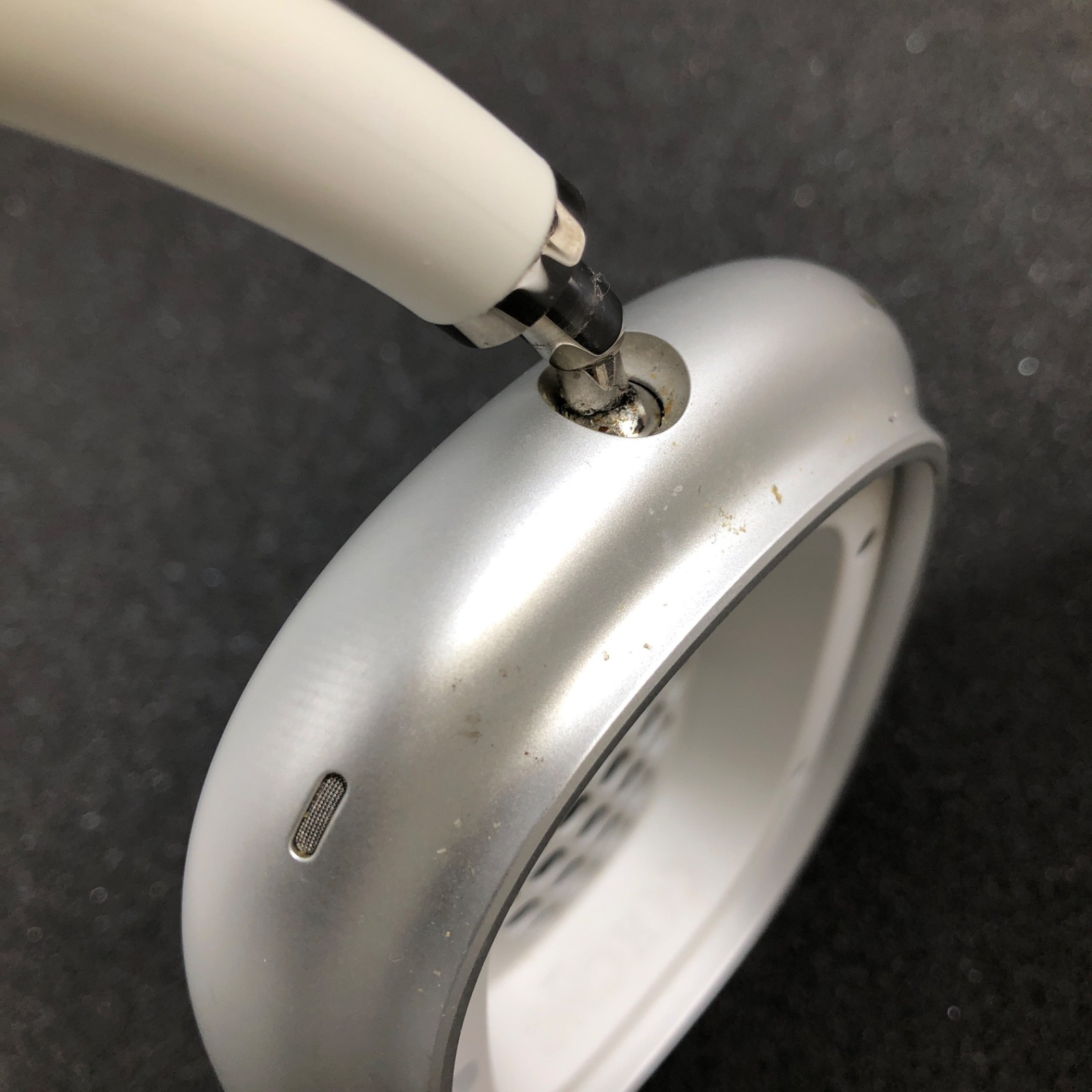 Apple AirPods Max A2096 Wireless Bluetooth Over-Ear Headphones Silver w/ Case