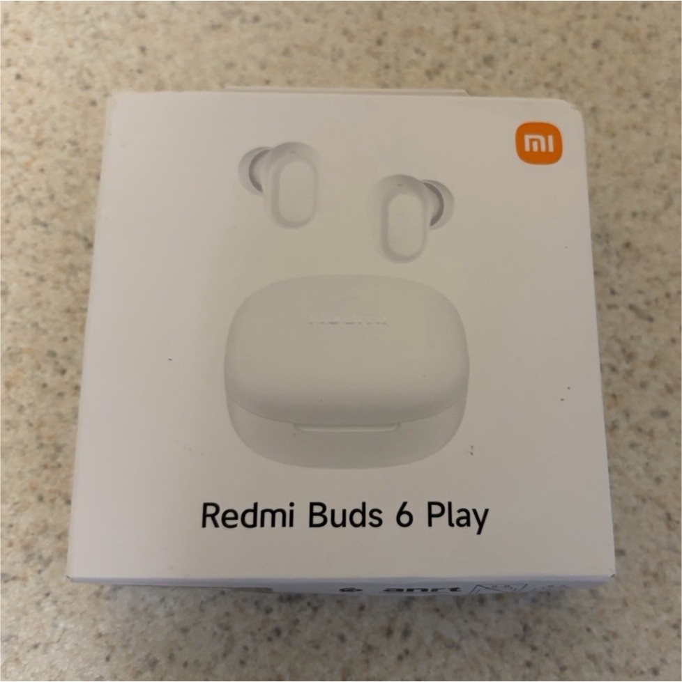 Xiaomi Redmi Buds 6 Play White Wireless Bluetooth Earbuds w/ Case, AI Mic