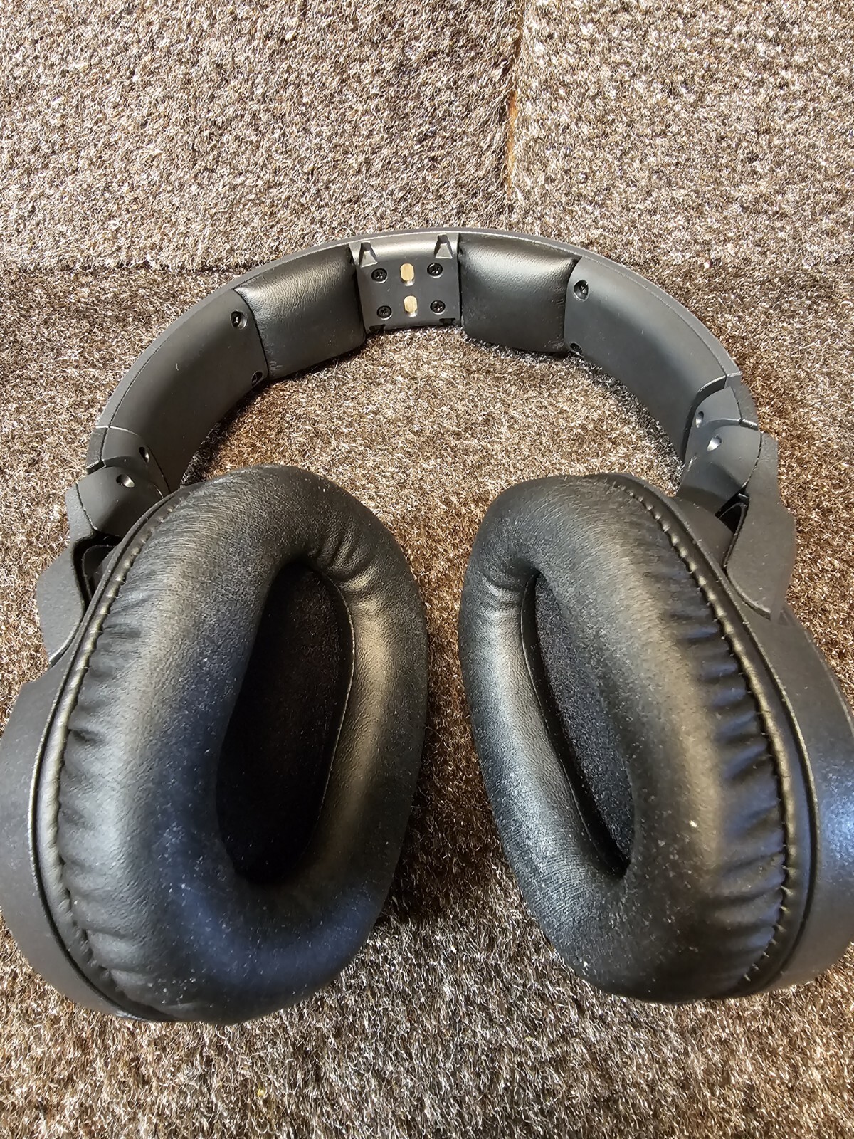 Sony Wireless Headphones Model TMR-RF400