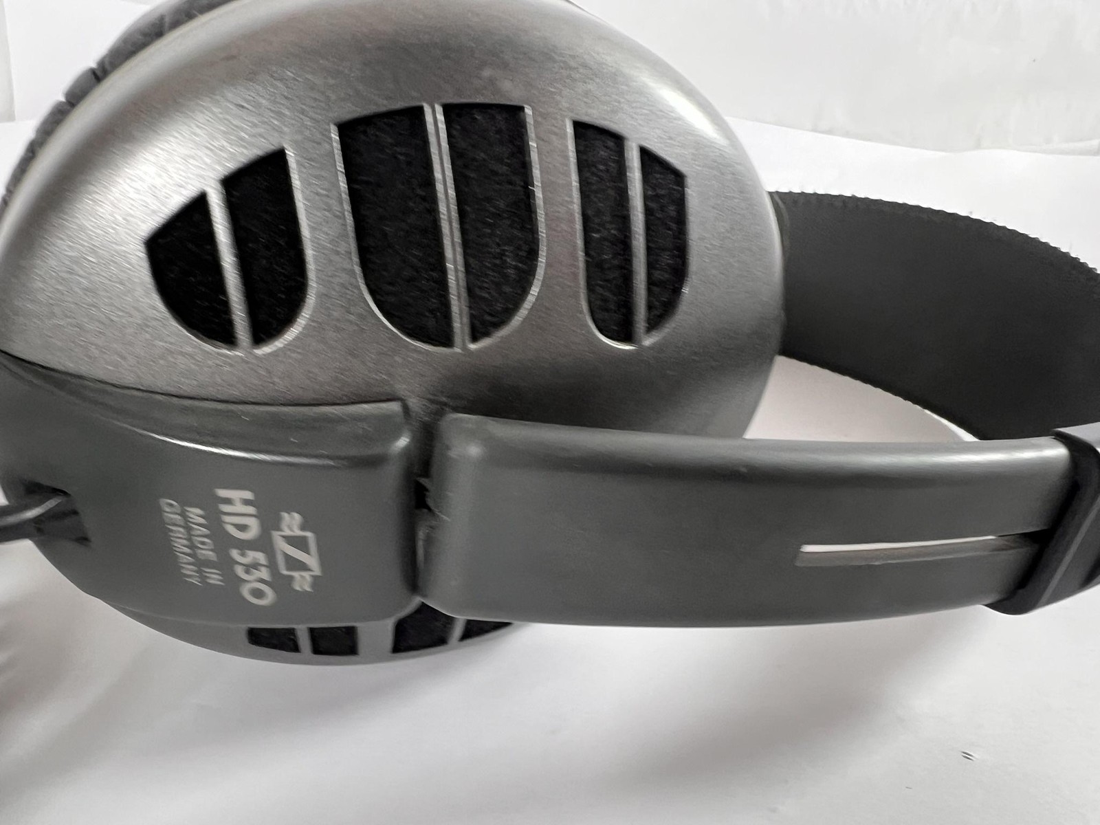 Vintage Sennheiser HD 530 Over-Ear Headphones Gray Open Back 1/4in Plug Germany