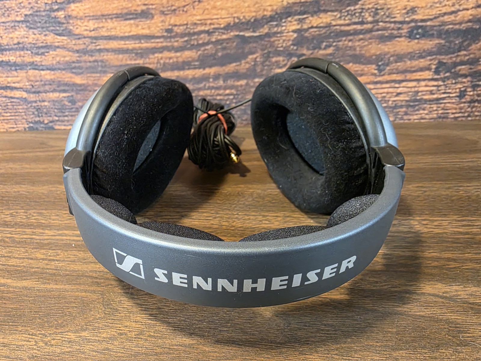 Sennheiser HD 580 Precision HiFi Open Back Wired Headphones, Adjustable Headband