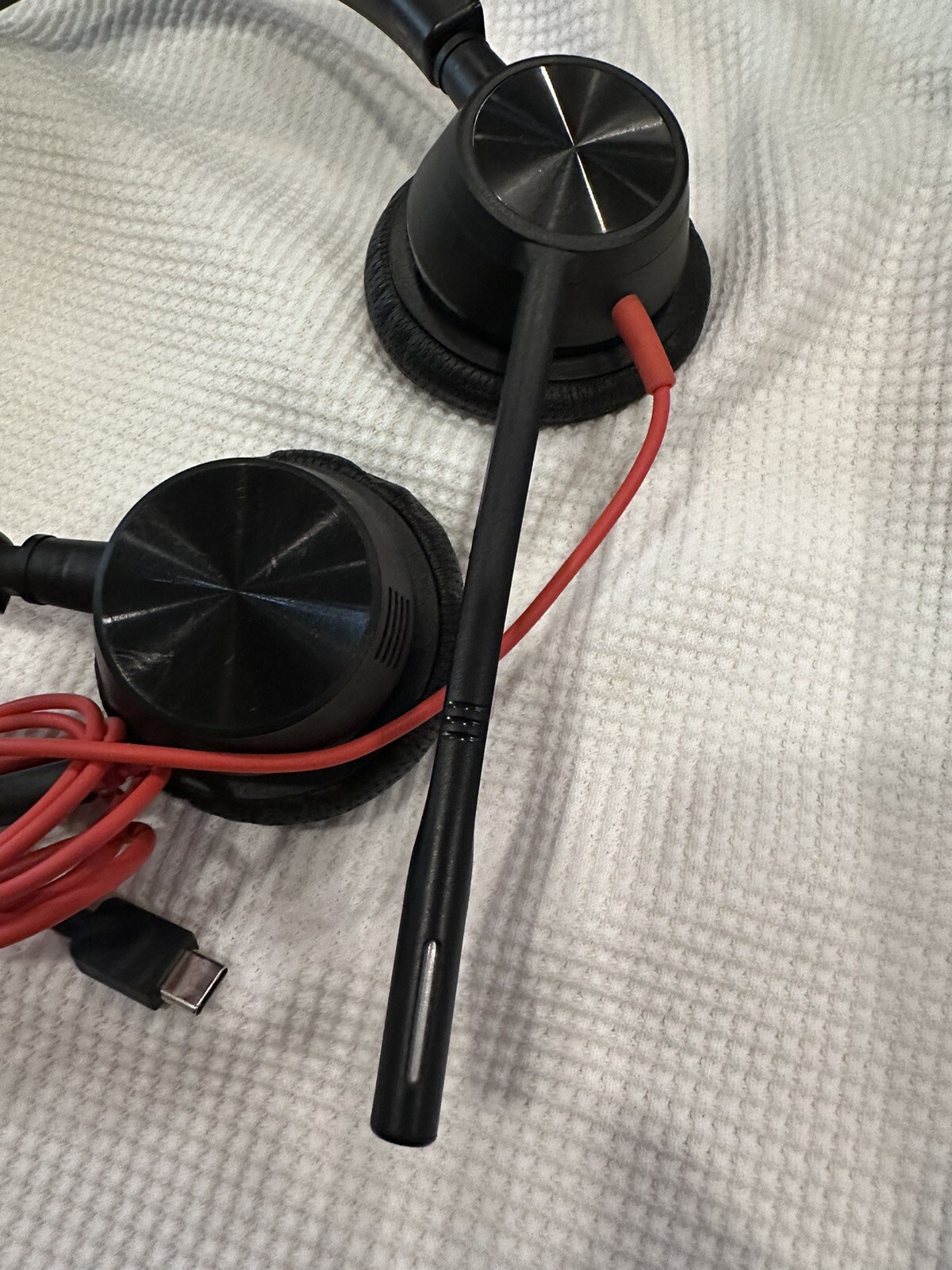 Plantronics Over the Ear Headphones BW3300 With Mesh Zipper Case & Connect Wire