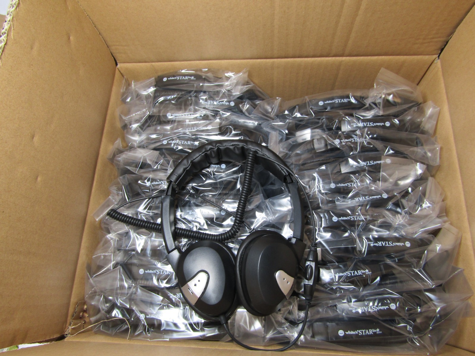 50 count White’s Star Lite Headphones🔥NOS🔥NIB🔥 1/4″ Plug🔥6′ cord 🔥Vol Adj.