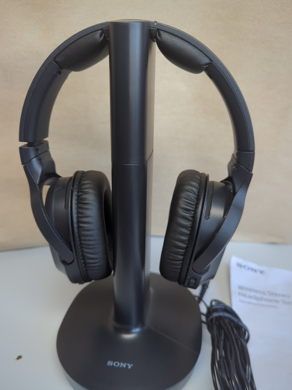 Sony WH-RF400 Wireless Home Theater Headphones Low Use !! w/ Base Cord & Manual