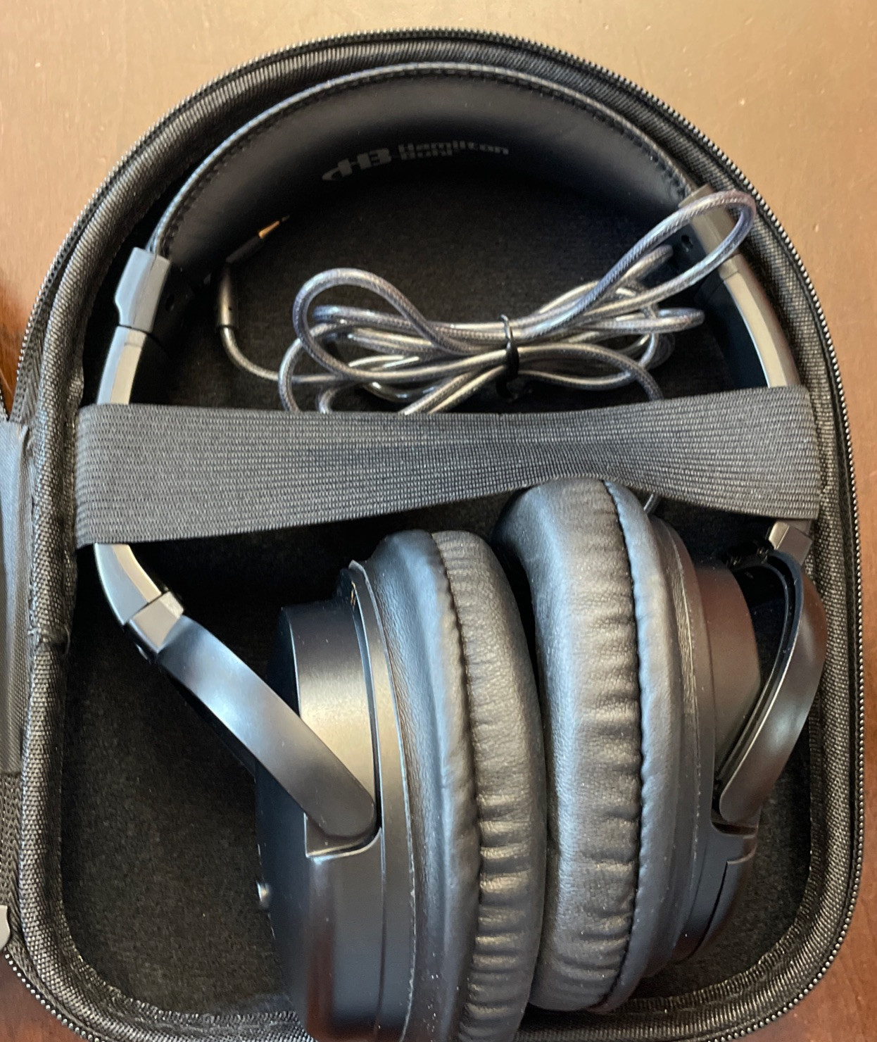 Hamilton Buhl Active Noise Cancelling Headphones with Case NCHBC1
