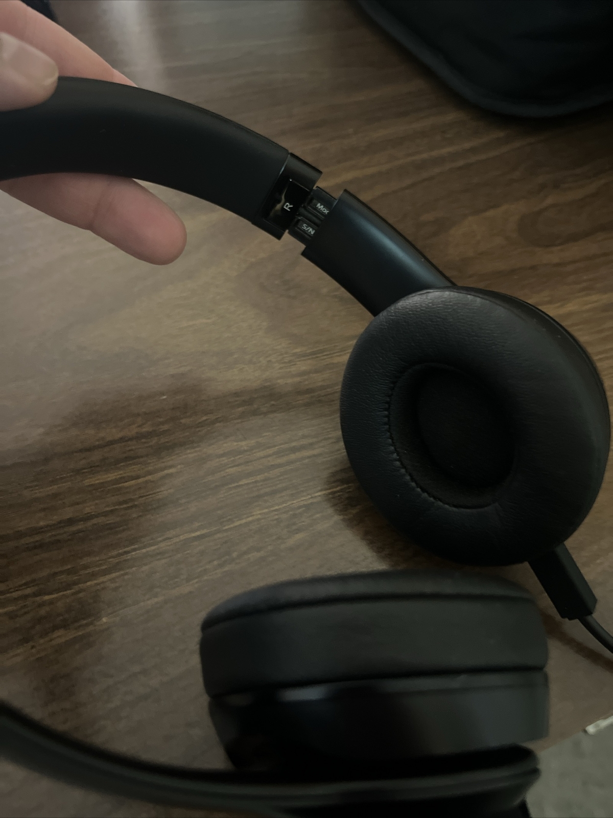 Beats by Dr. Dre Solo3 Over the Ear Headphone – Gloss Black