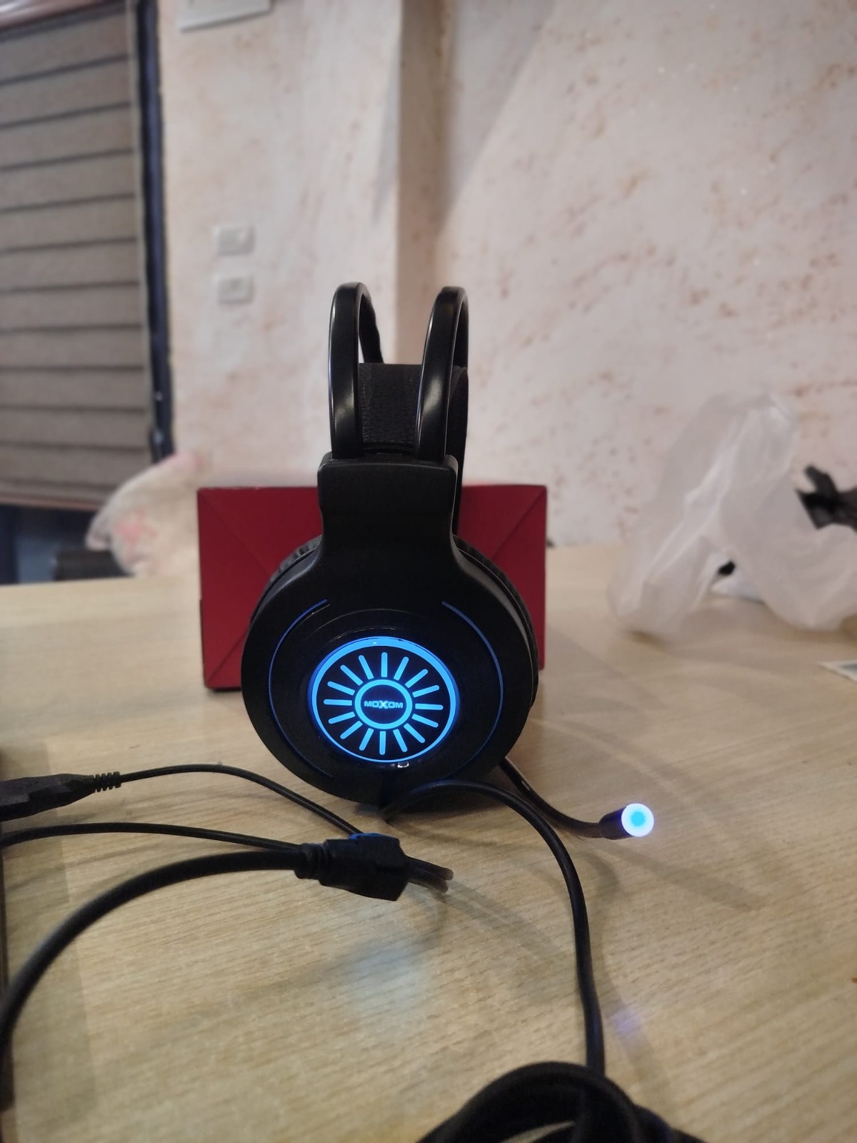headphones wired