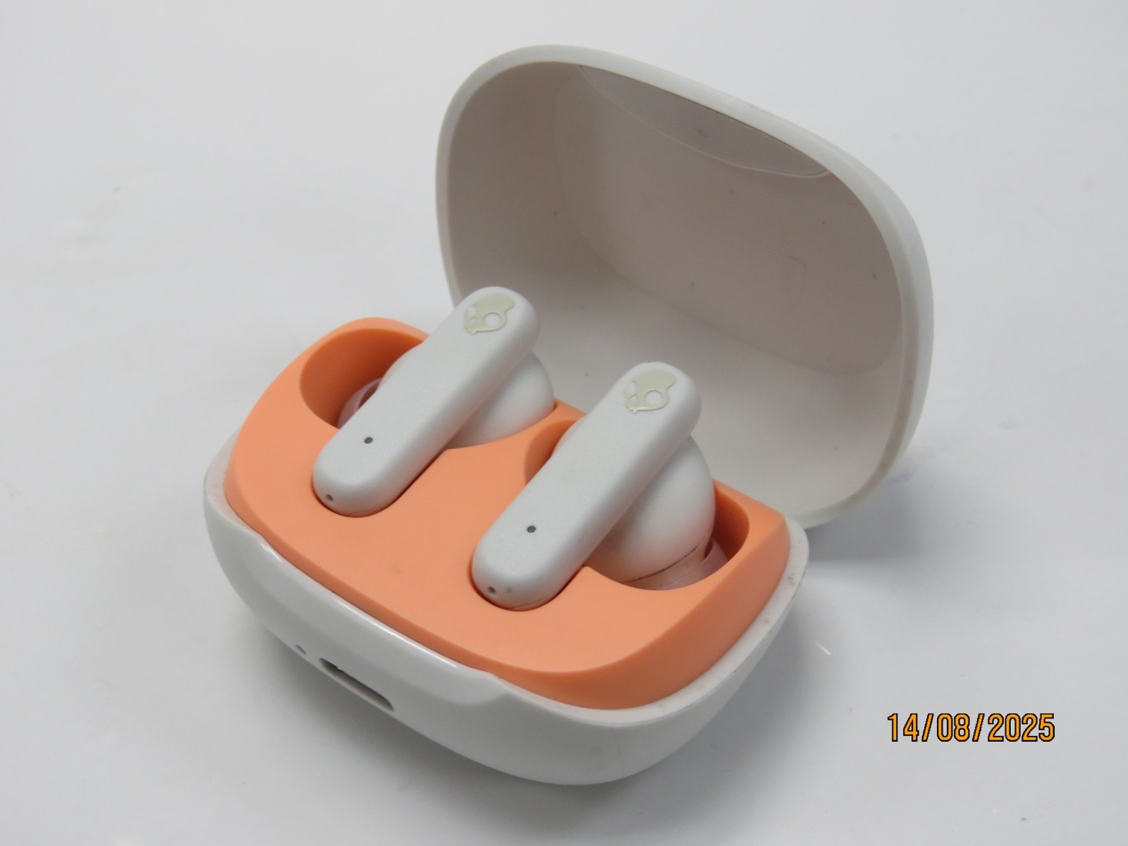 Brand New Skullcandy Smokin’ Buds Wireless in-Ear Earbuds [DX262]