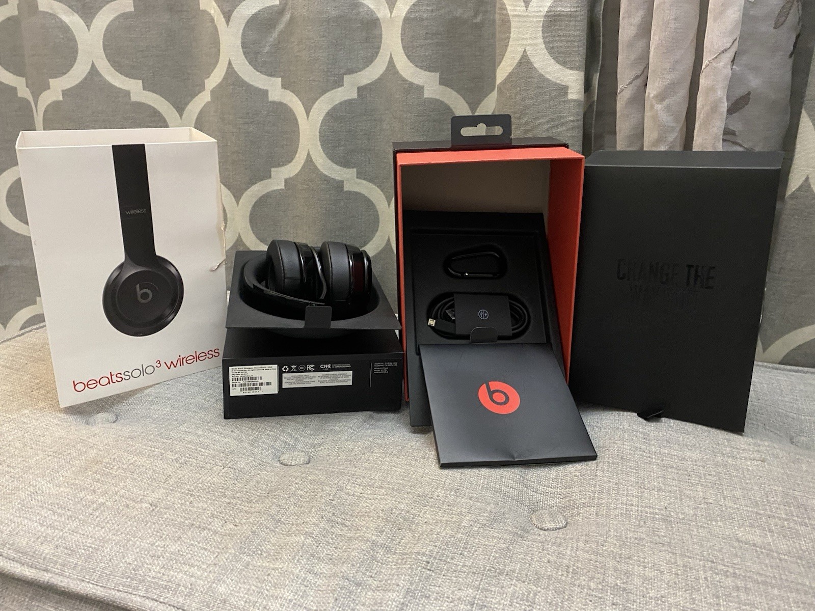 Beats by Dr. Dre Solo3 Over the Ear Headphone – Gloss Black