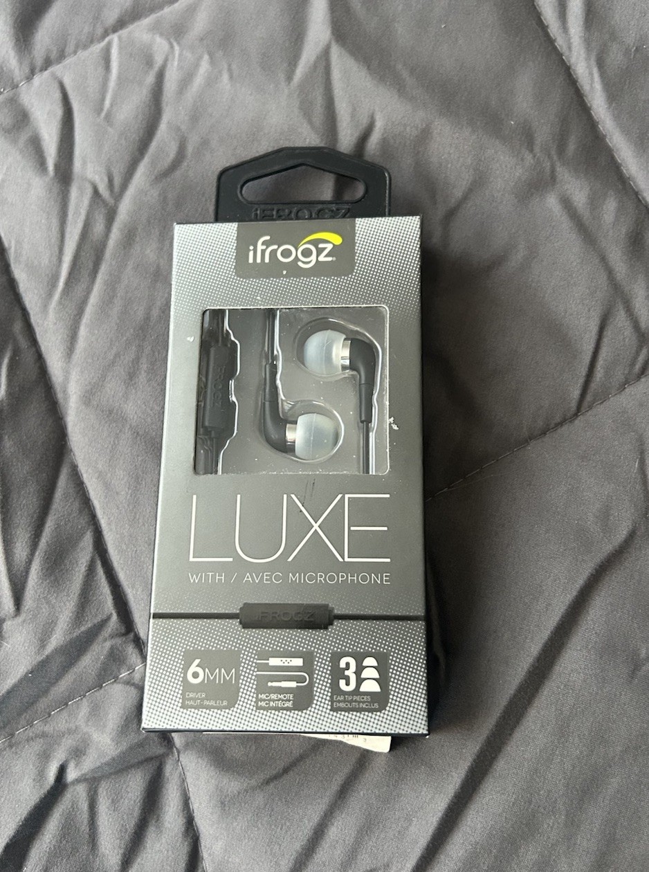 iFrogz Luxe Black Earbud Headphones 6mm Drivers Built-In Mic 3.5mm Jack