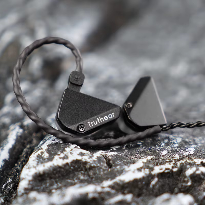 HEXA 1DD+3BA Hybrid Earphones with 0.78 2Pin Cable Earbuds