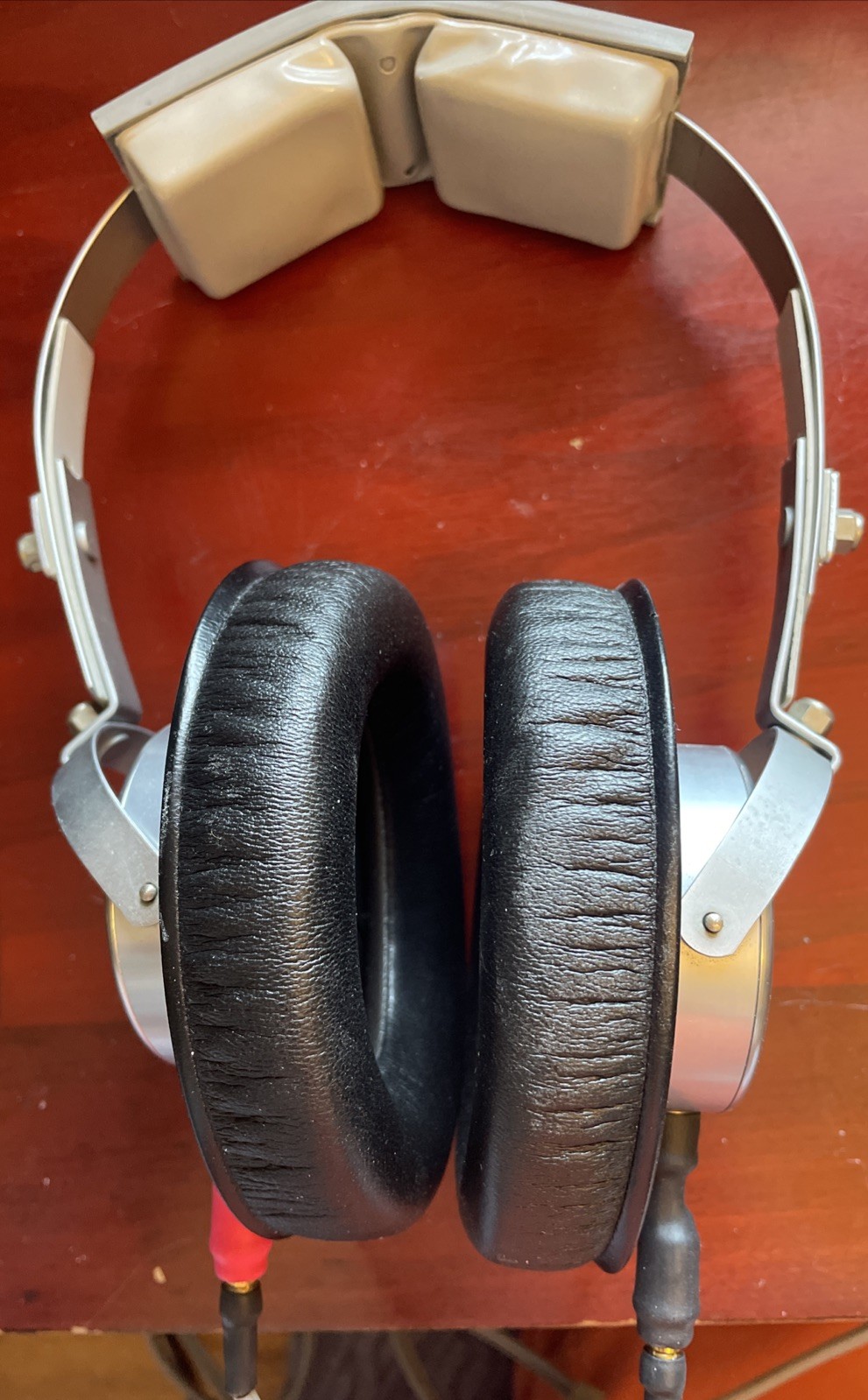 Beyer DT 48-S classic 5ohm, new pads, modded for detachable cables! Beyerdynamic