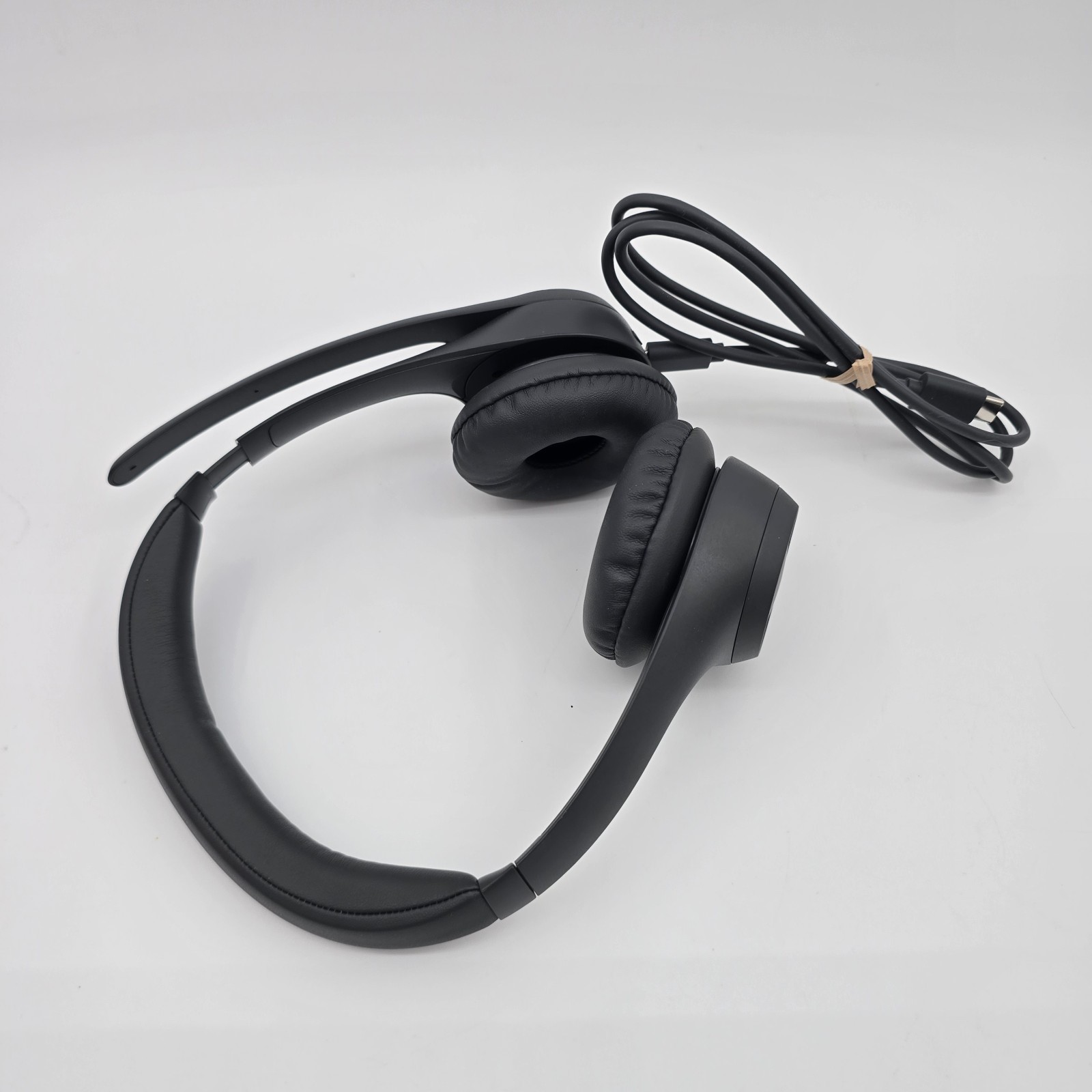 Logitech Zone 300 Wireless Bluetooth Noise-Canceling Headset Black Open Box.