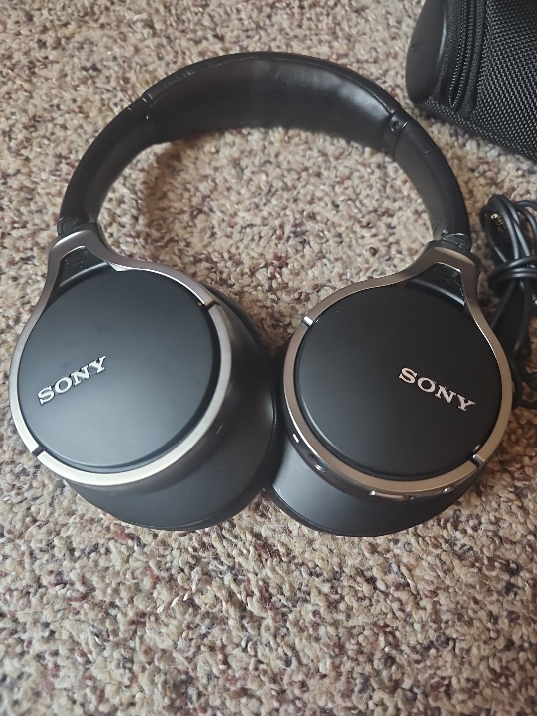 Sony Noise Canceling Headphones MDR-10RNC Black Tested Works Great!