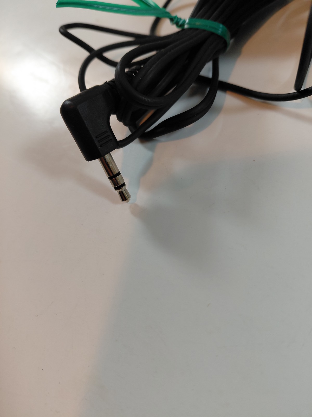 AIWA HP-M028 On-Ear Headphones Wired 3.5mm Jack Portable Audio Vintage Black