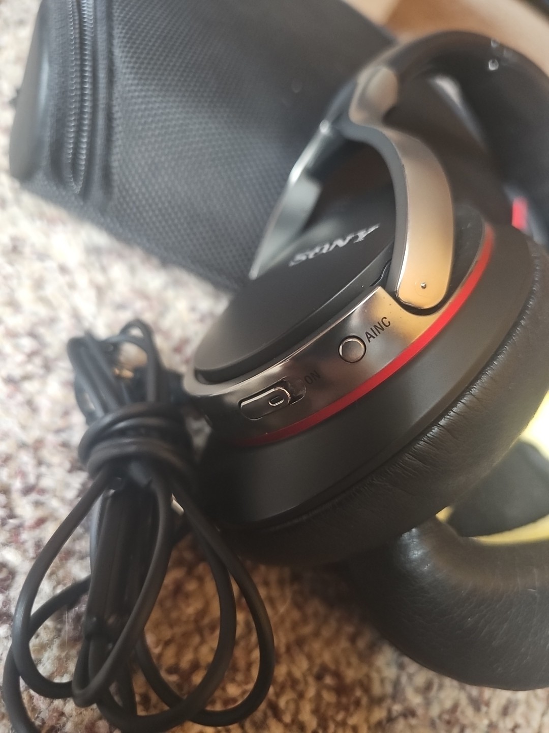 Sony Noise Canceling Headphones MDR-10RNC Black Tested Works Great!
