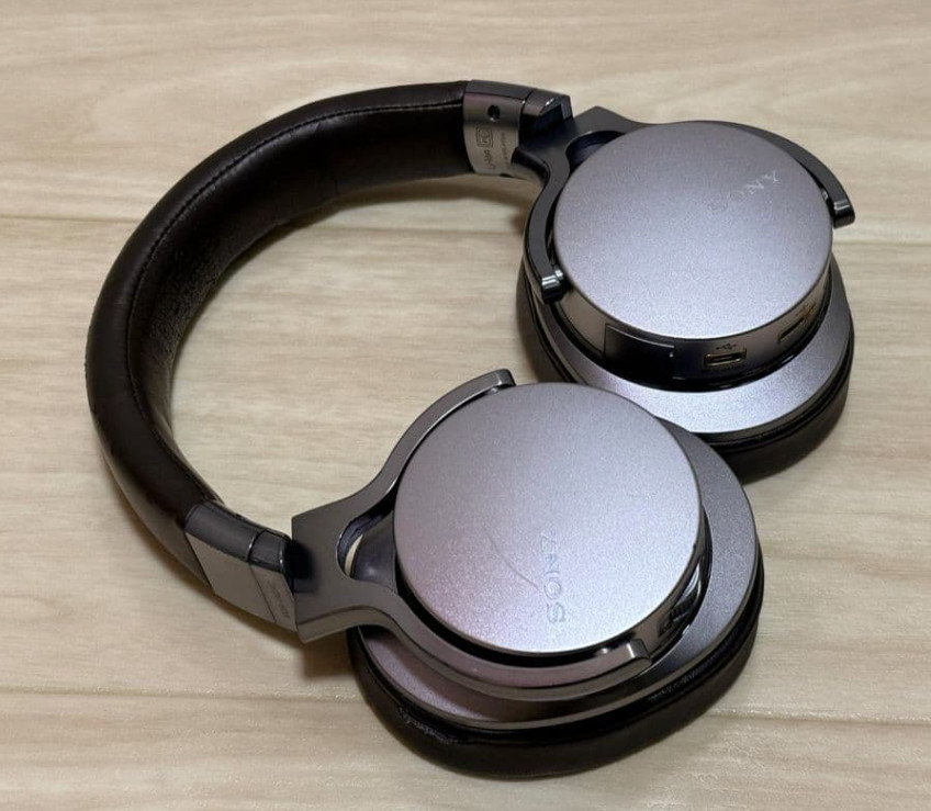 SONY MDR-1ADAC Stereo headphones Closed Dynamic Hi-Res AUDIO USB DAC Silver