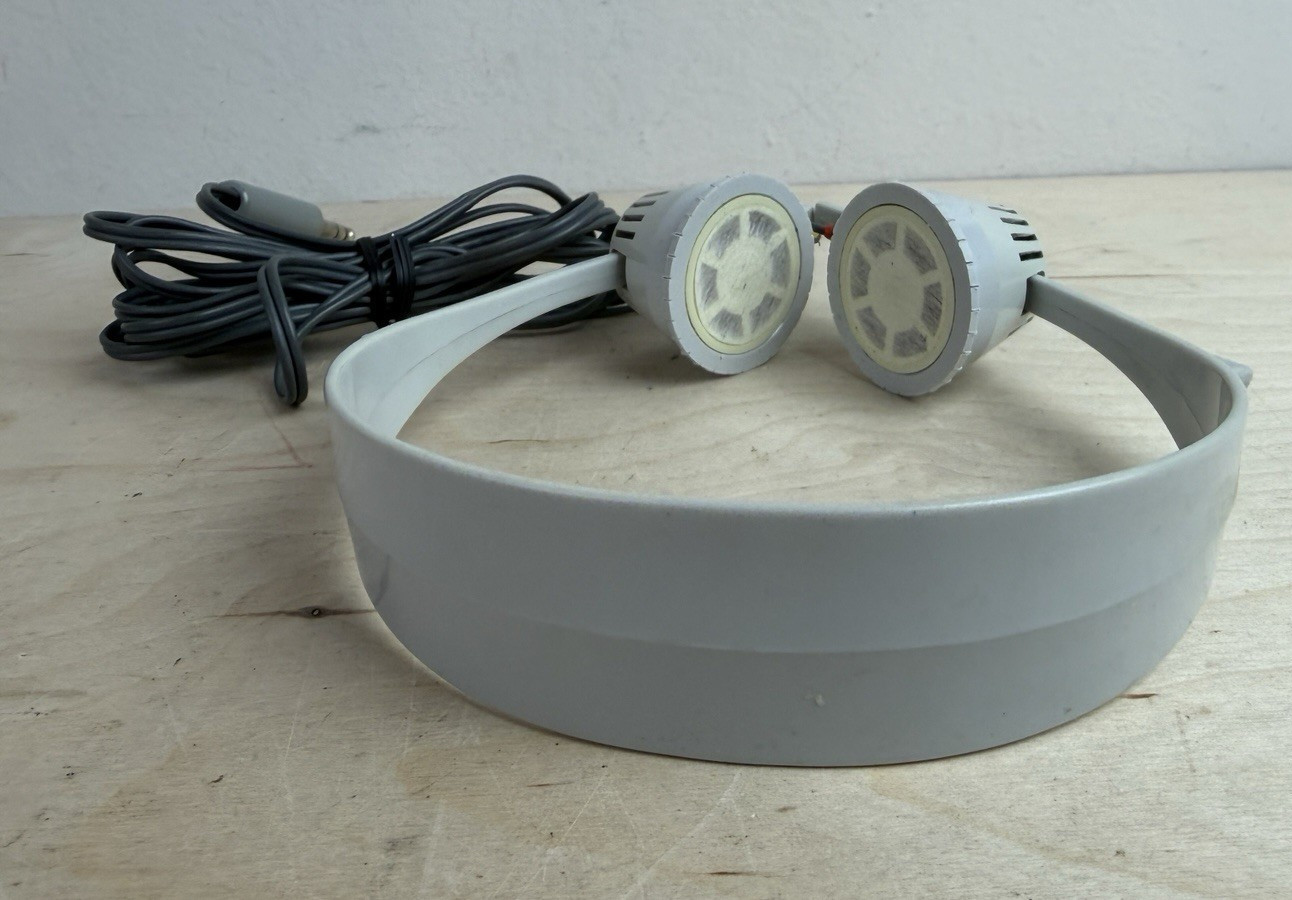 Vintage Sennheiser HD 414 White Headband 2000Ω Wired On Ear Dynamic Headphones