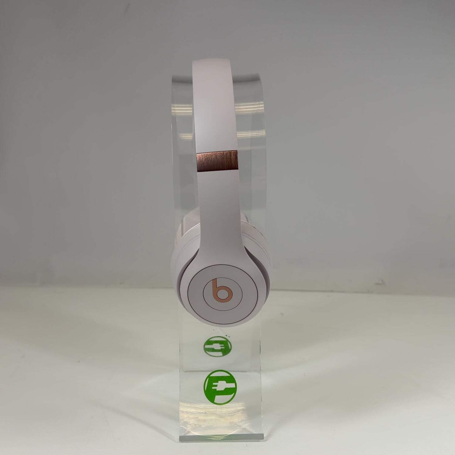 Beats Solo4 Wireless Over-Ear Bluetooth Headphones Cloud Pink A3140