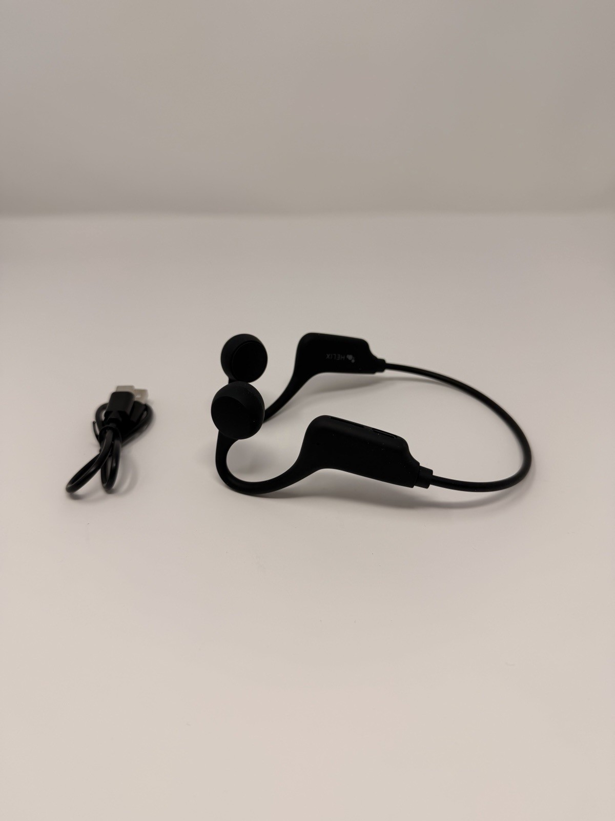 Helix VibeWireless Proseries Bone Conduction Wireless Headphones Black IPX7 Mic